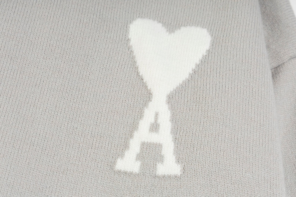 AMI Paris Classic Jacquard Heart Crewneck Sweater – 2025SS